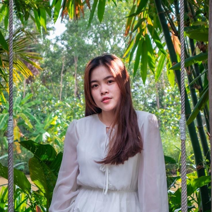 Portrait of Mira Kapoor, community mentor and Italian cuisine specialist